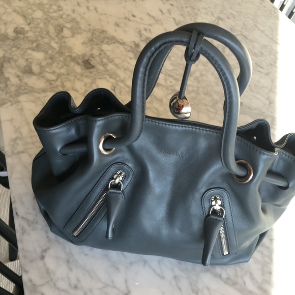 Furla purse - Picture 1 of 8